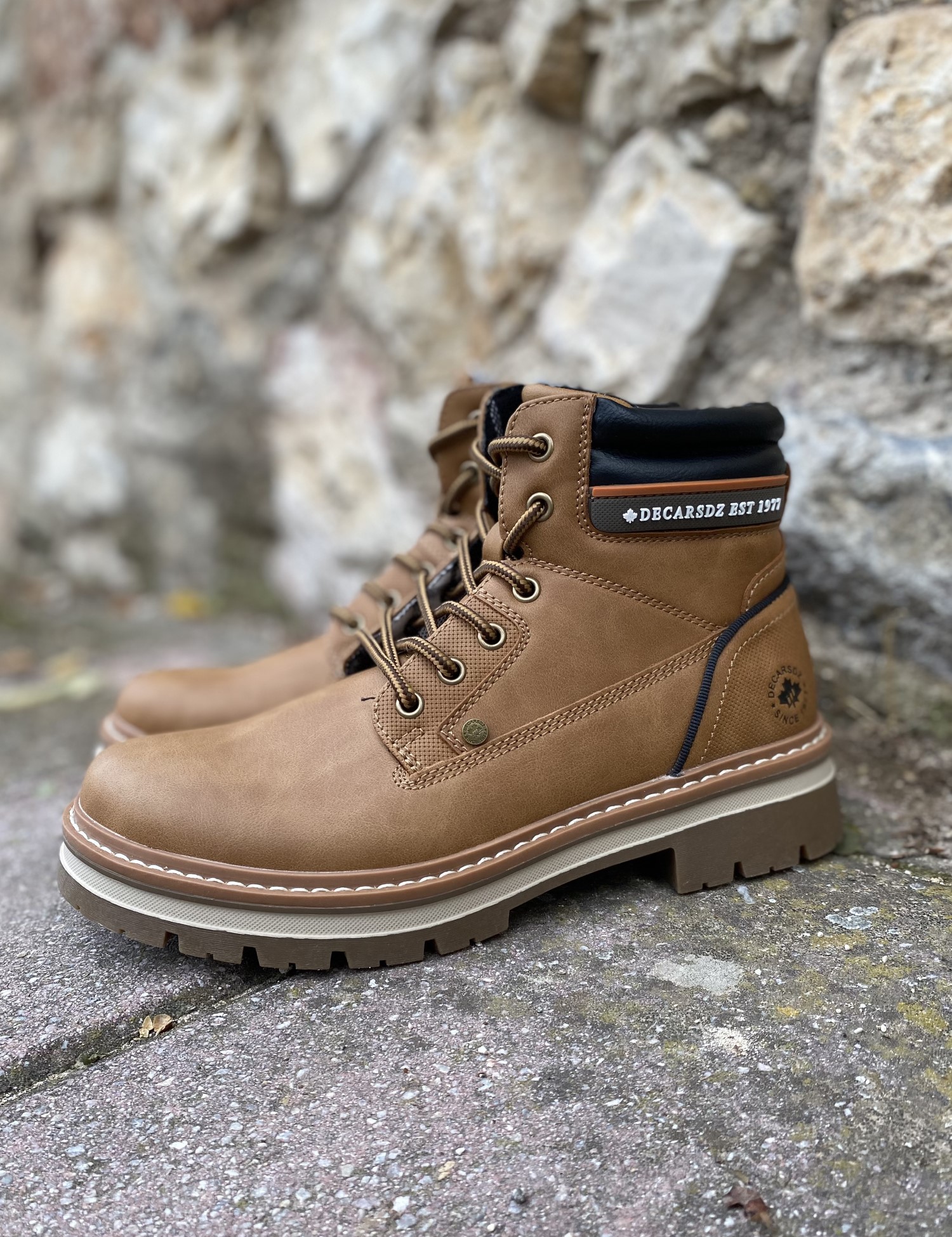 Ανδρικά κάμελ αρβυλάκια με τρακτερωτή σόλα από δερματίνη EL0970C φωτογραφία